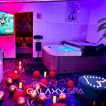 Galaxy Spa - Suite Jupiter Jacuzzi Privatif Champigneulles Esterno foto