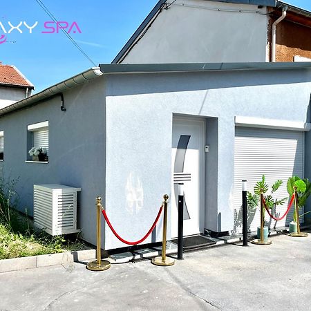 Galaxy Spa - Suite Jupiter Jacuzzi Privatif Champigneulles Esterno foto