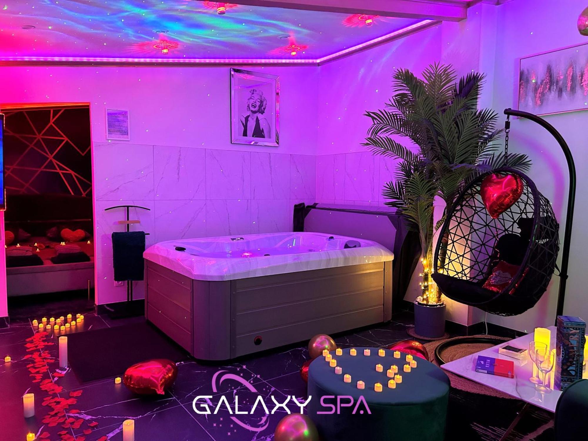 Galaxy Spa - Suite Jupiter Jacuzzi Privatif Champigneulles Esterno foto