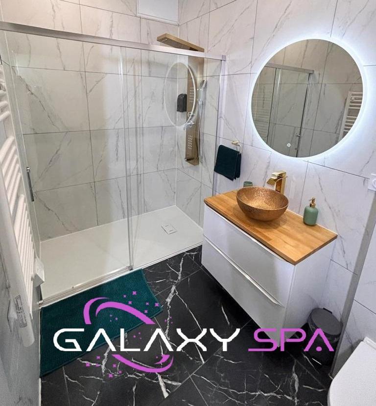 Galaxy Spa - Suite Jupiter Jacuzzi Privatif Champigneulles Esterno foto