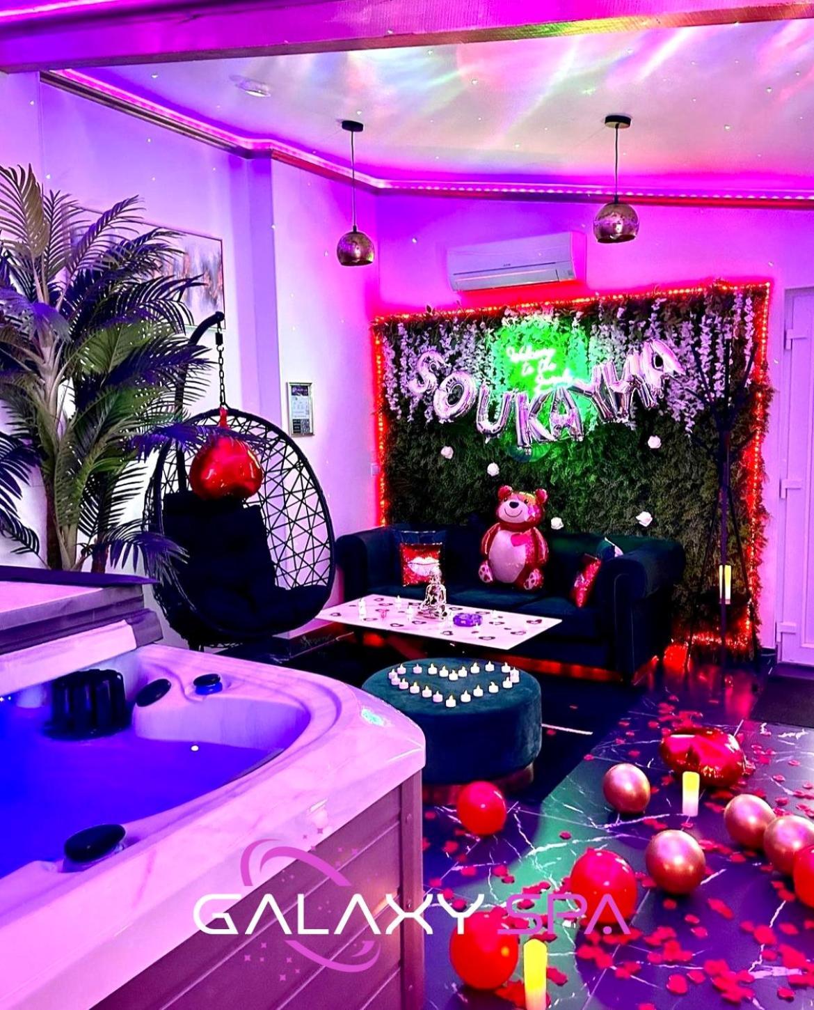 Galaxy Spa - Suite Jupiter Jacuzzi Privatif Champigneulles Esterno foto